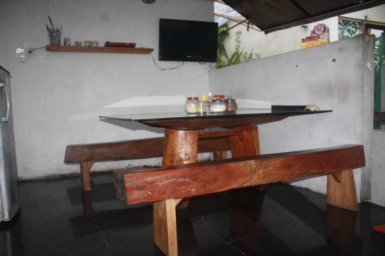 Gusti Homestay Kerobokan Exterior foto